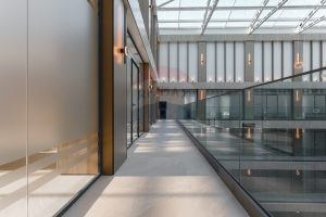 2.400 EUR
