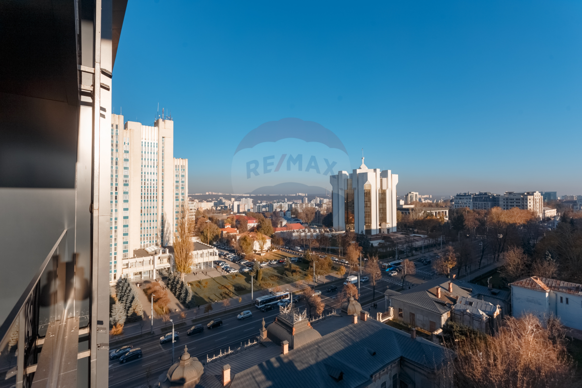 2.400 EUR
