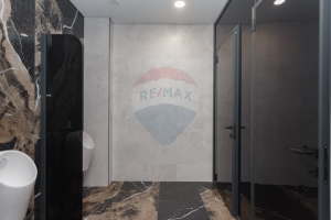 2.400 EUR
