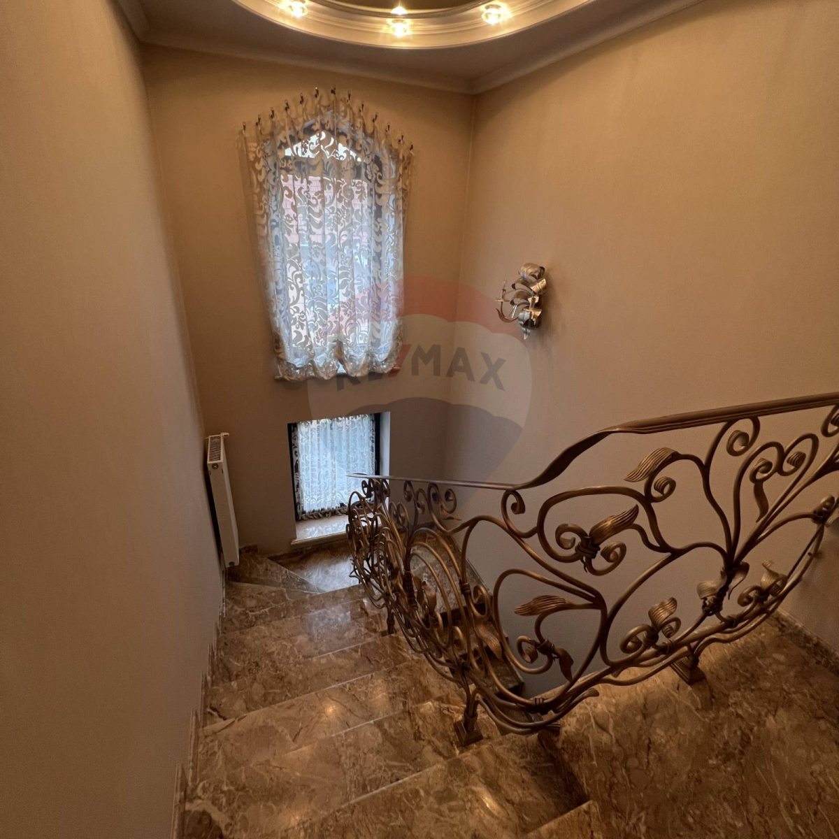 990.000 EUR