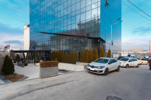 4.000 EUR