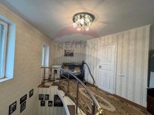 119.900 EUR