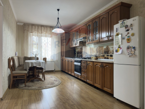 119.900 EUR