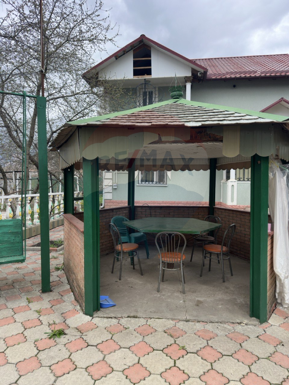 119.900 EUR
