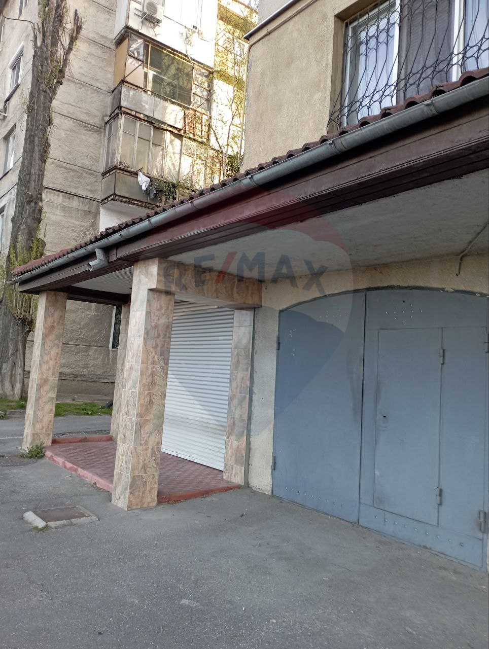 240.000 EUR