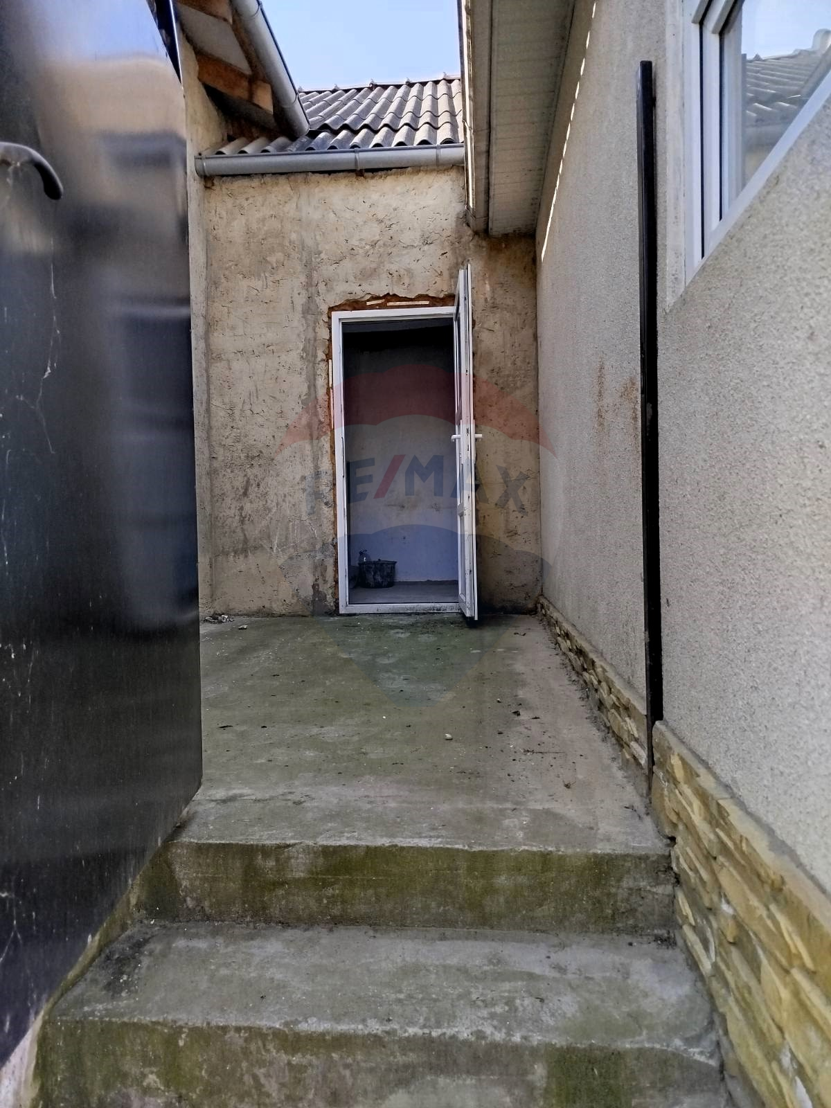47.000 EUR
