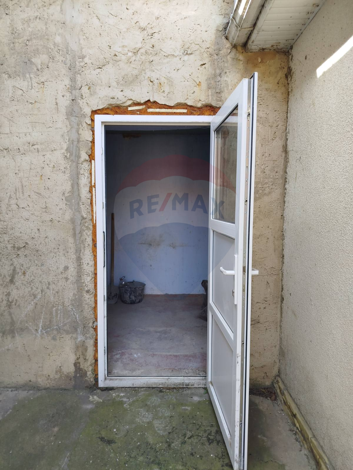 47.000 EUR