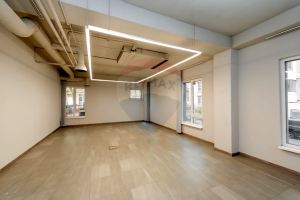 9.000 EUR