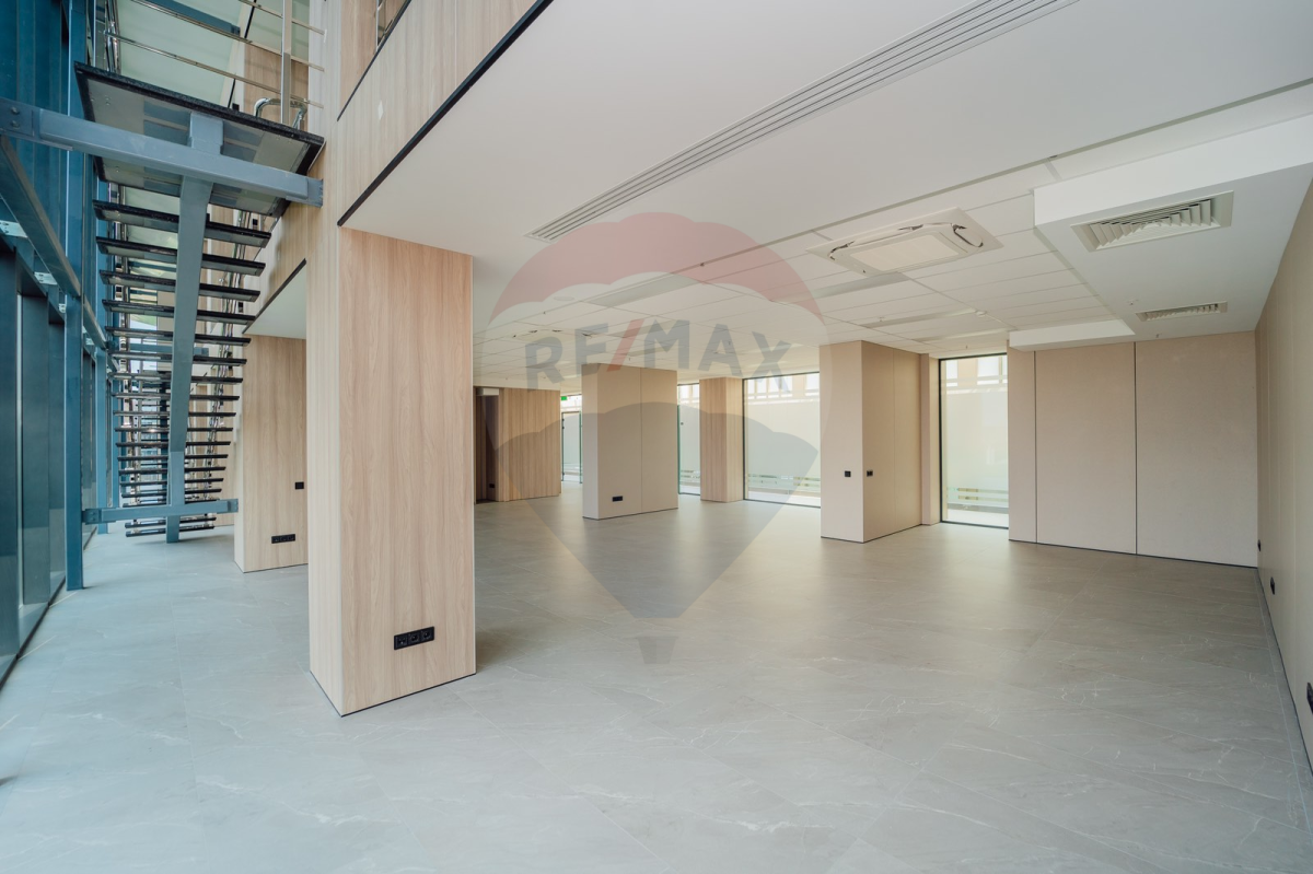 3.440 EUR