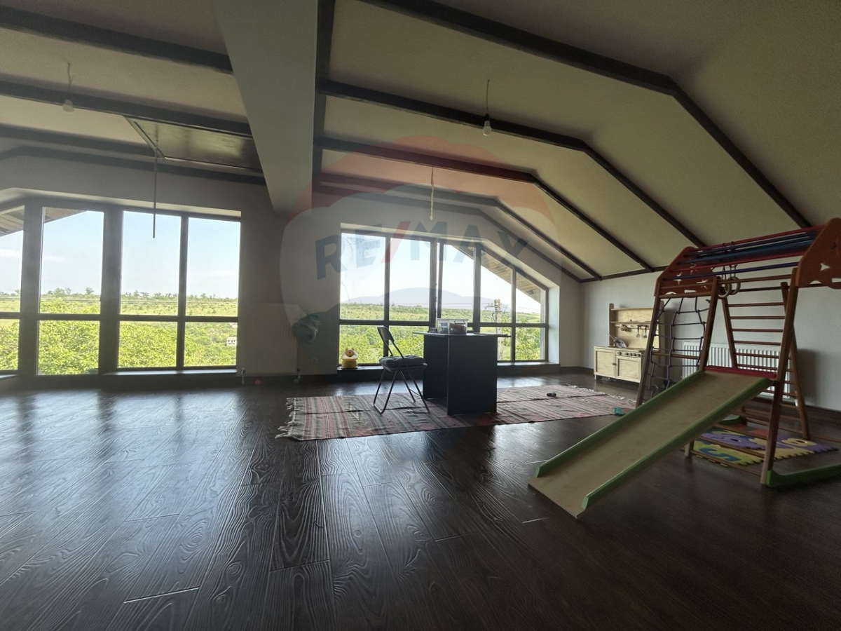 152.000 EUR