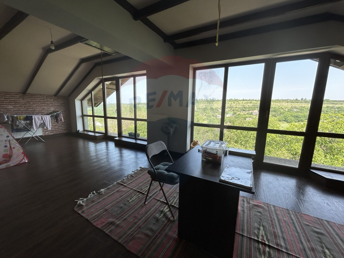 152.000 EUR