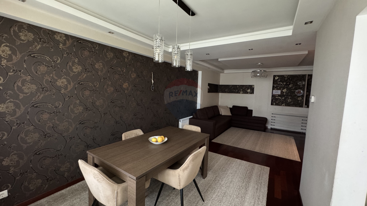239.000 EUR