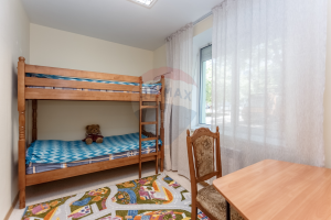 353.000 EUR