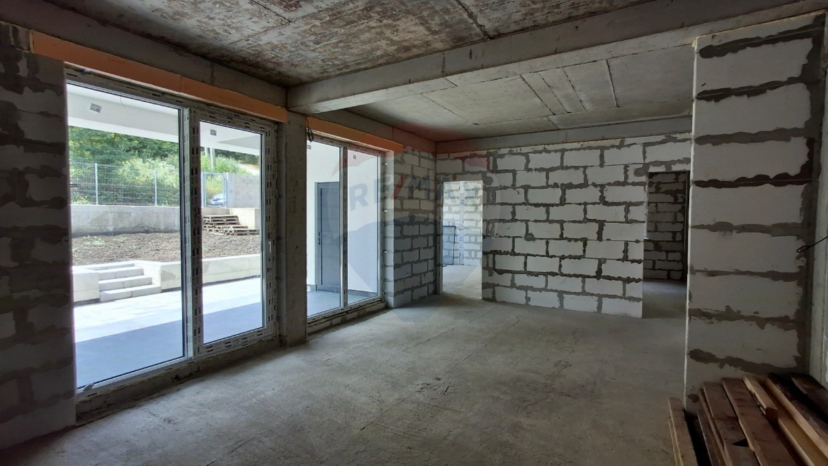 175.000 EUR