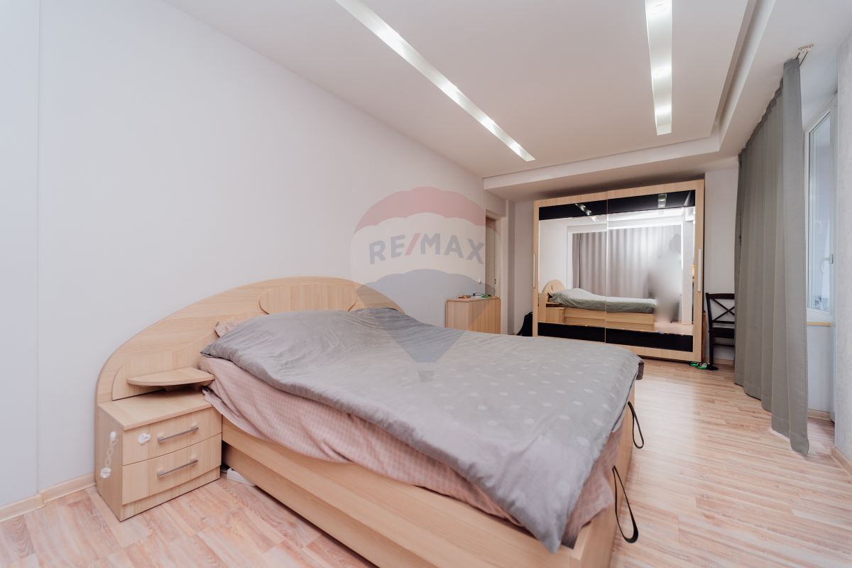 1.800 EUR