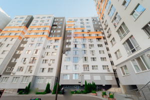 110.000 EUR