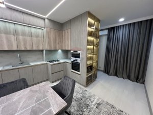 195.000 EUR