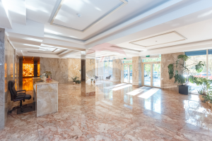 350.000 EUR