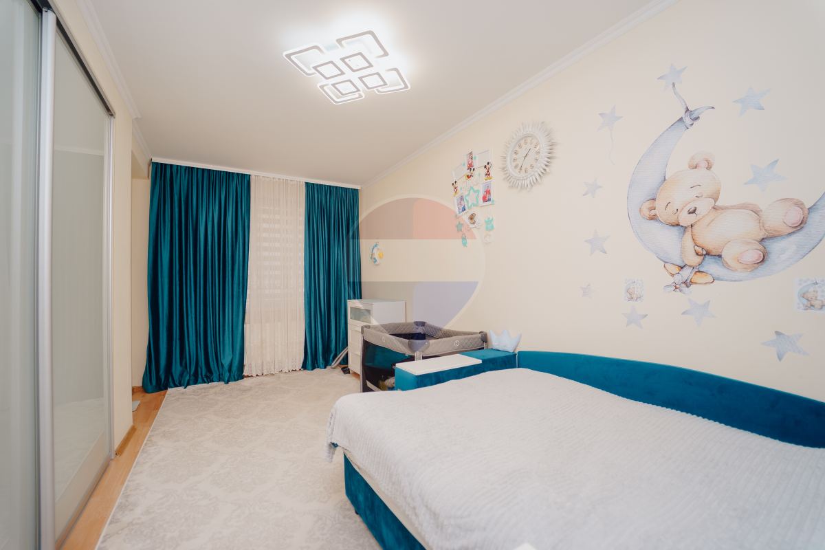 175.000 EUR