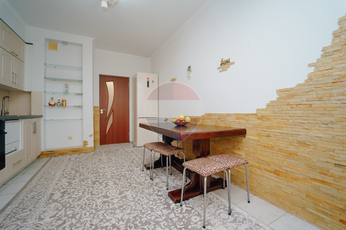 175.000 EUR