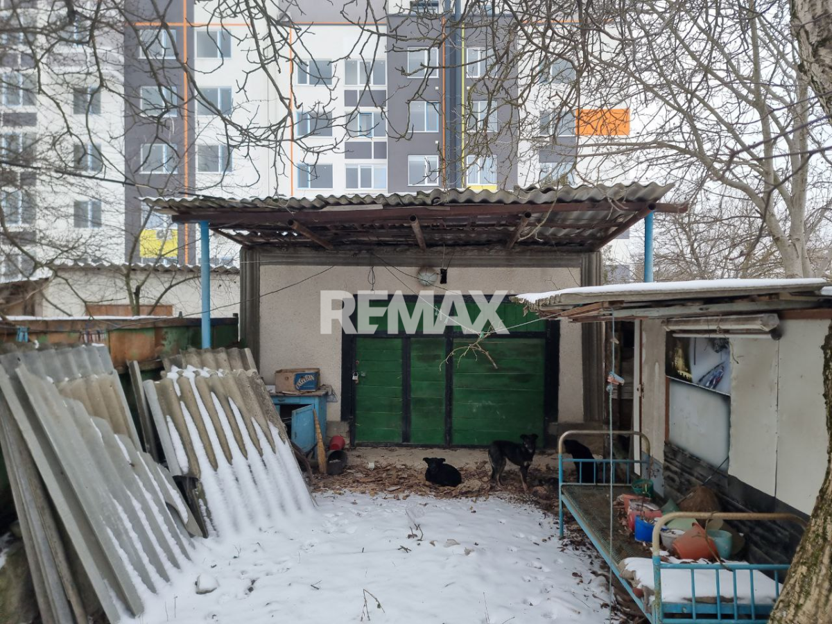 49.900 EUR