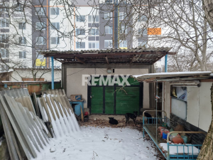 49.900 EUR