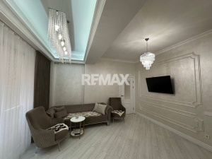 2.000 EUR