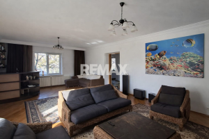 280.000 EUR