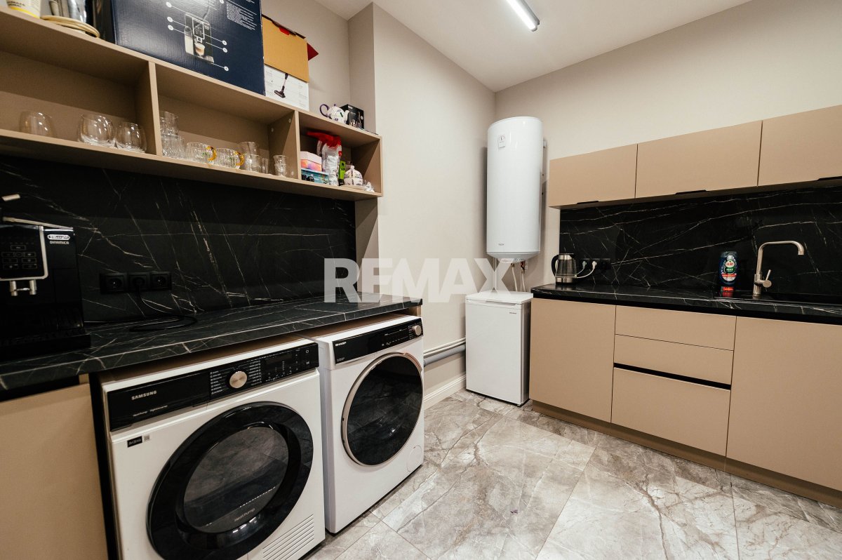 26.900 EUR