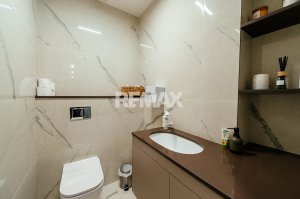 26.900 EUR