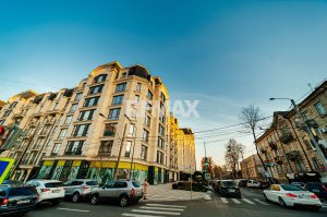 26.900 EUR