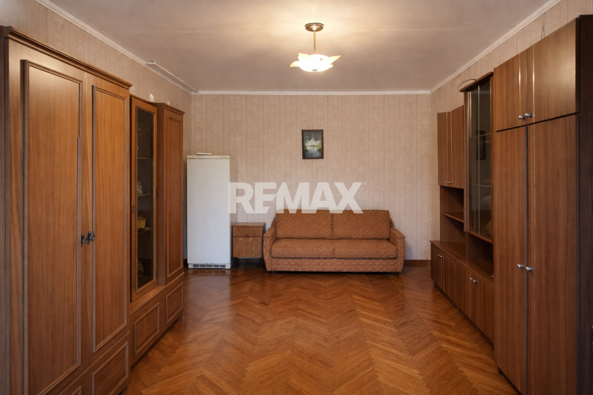 129.000 EUR