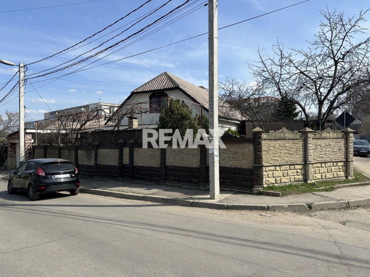 390.000 EUR