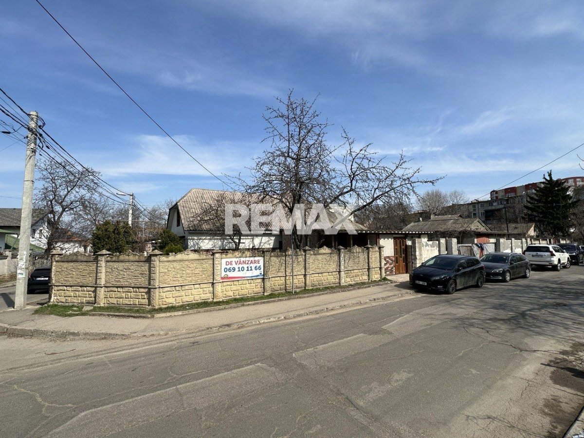 390.000 EUR
