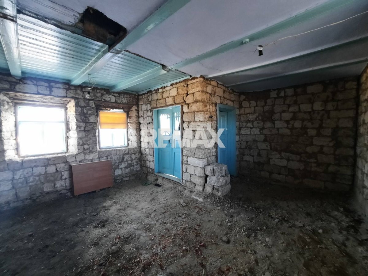 15.000 EUR