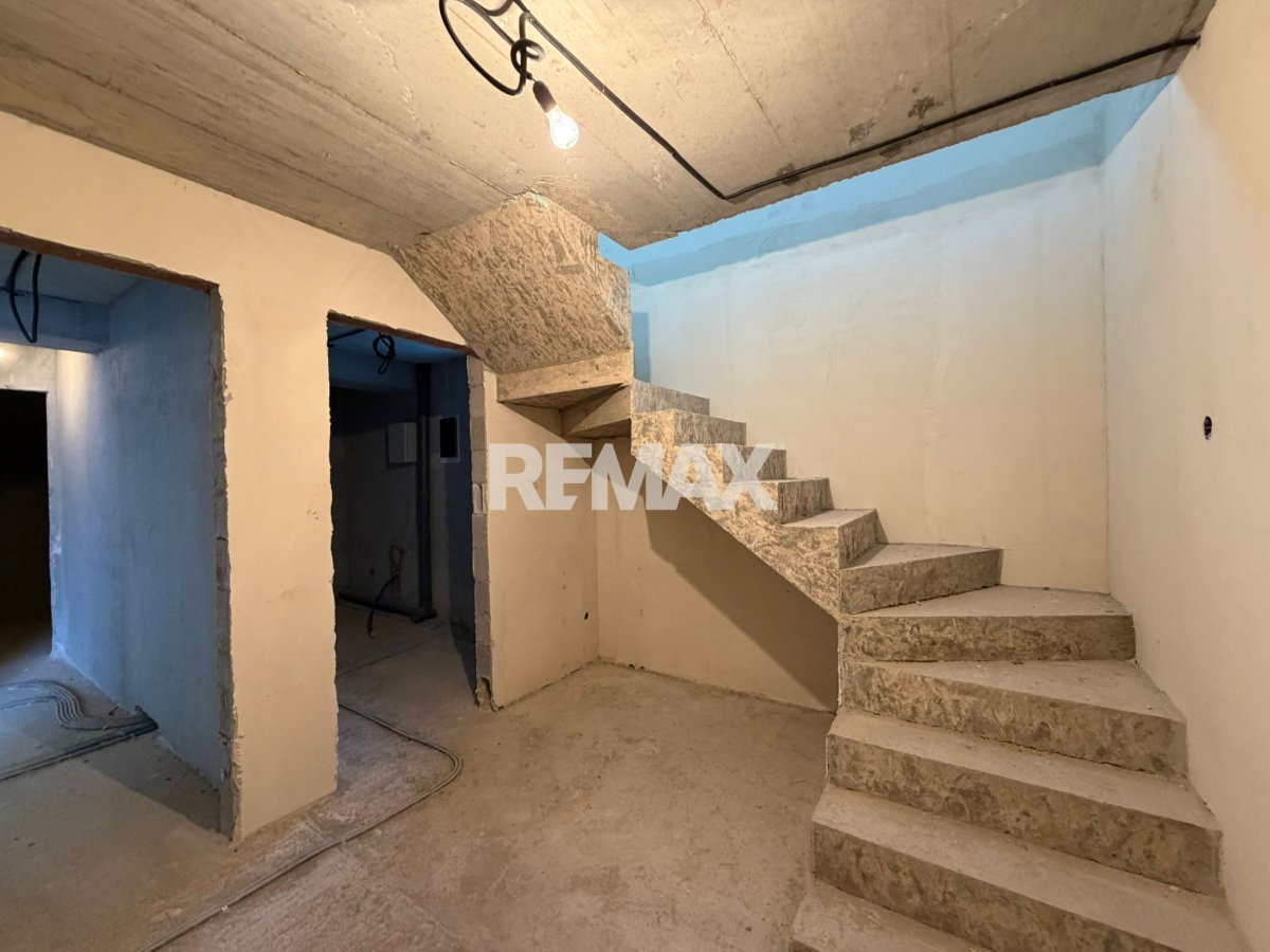250.000 EUR