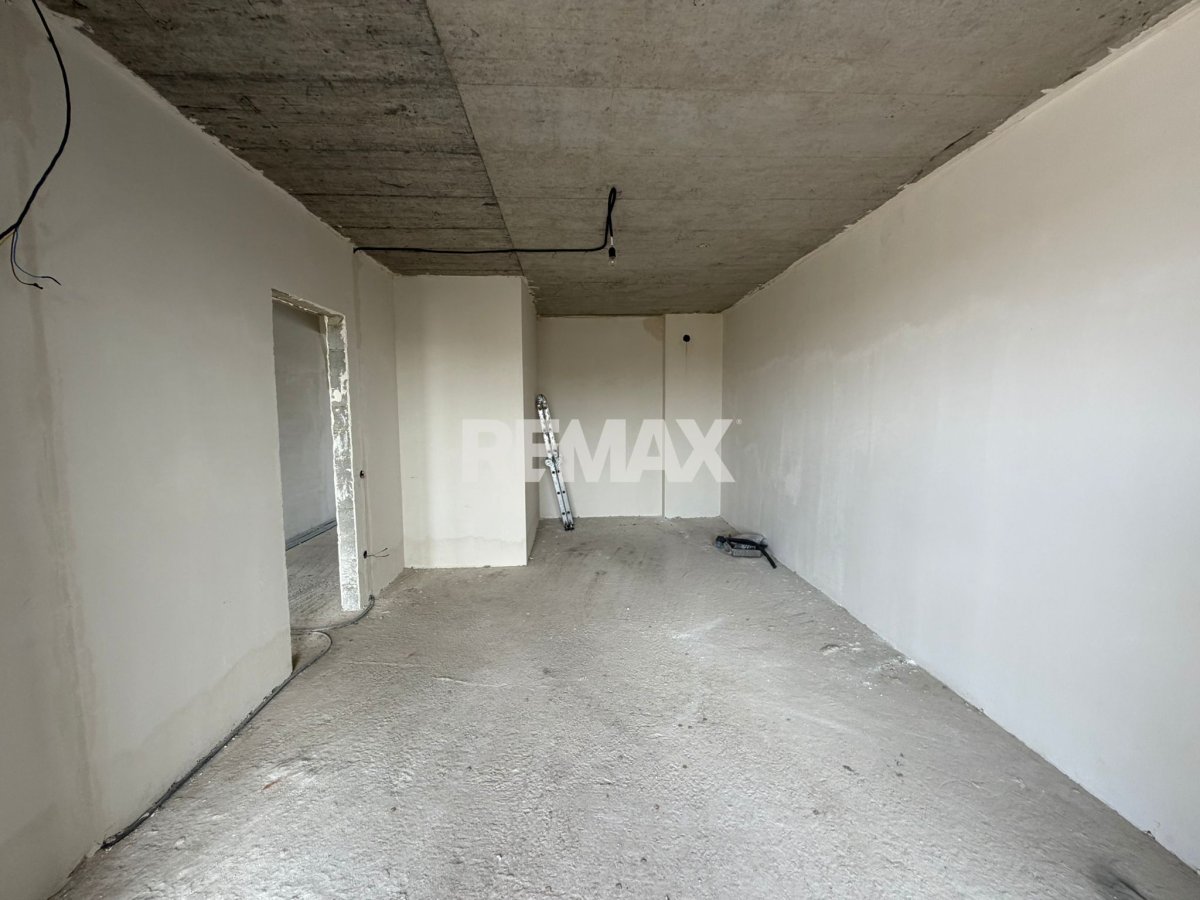 230.000 EUR