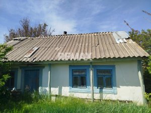 8.000 EUR